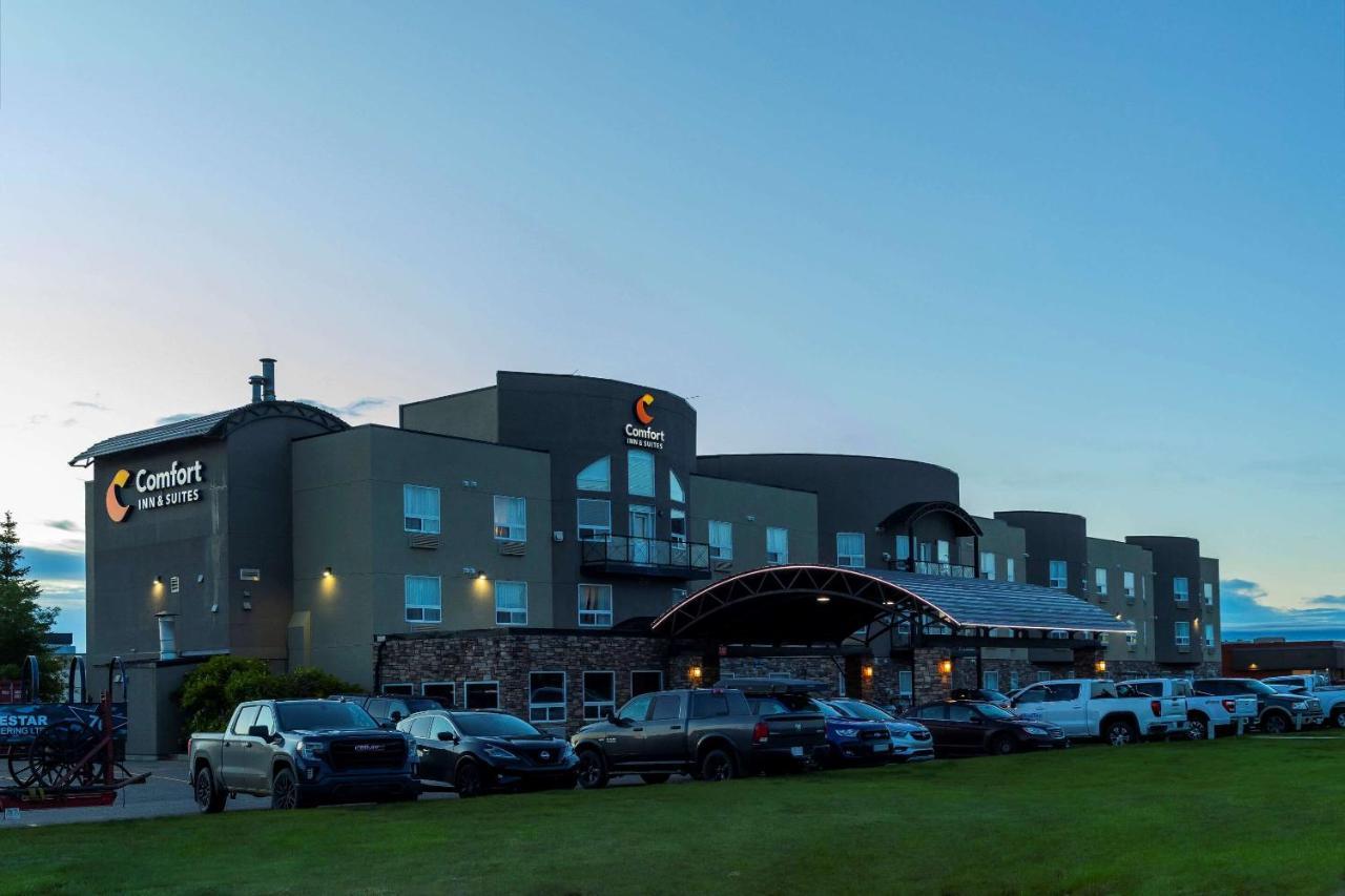 Comfort Inn & Suites Medicine Hat Esterno foto