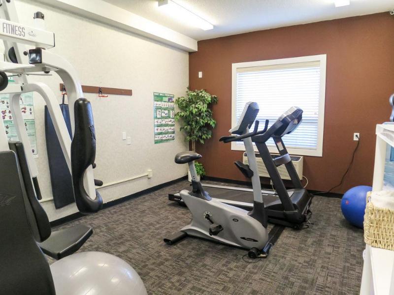 Comfort Inn & Suites Medicine Hat Esterno foto
